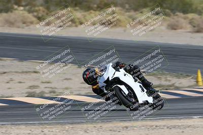 media/Nov-16-2025-Race Pace (Sun) [[8c5fa54630]]/Non Verified Riders (1st 20 Minutes)/2-Turn 10 (1010am)/